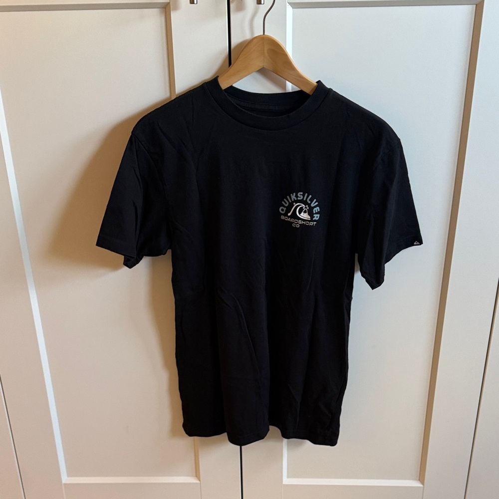 Quiksilver Black Short Sleeve Tee